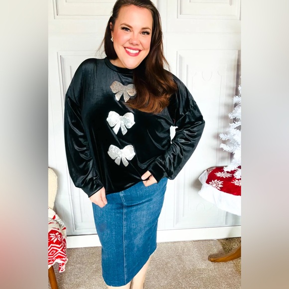 Home For The Holiday Silver Sequin Bow Velvet Pullover Top - Picture 8 of 16
